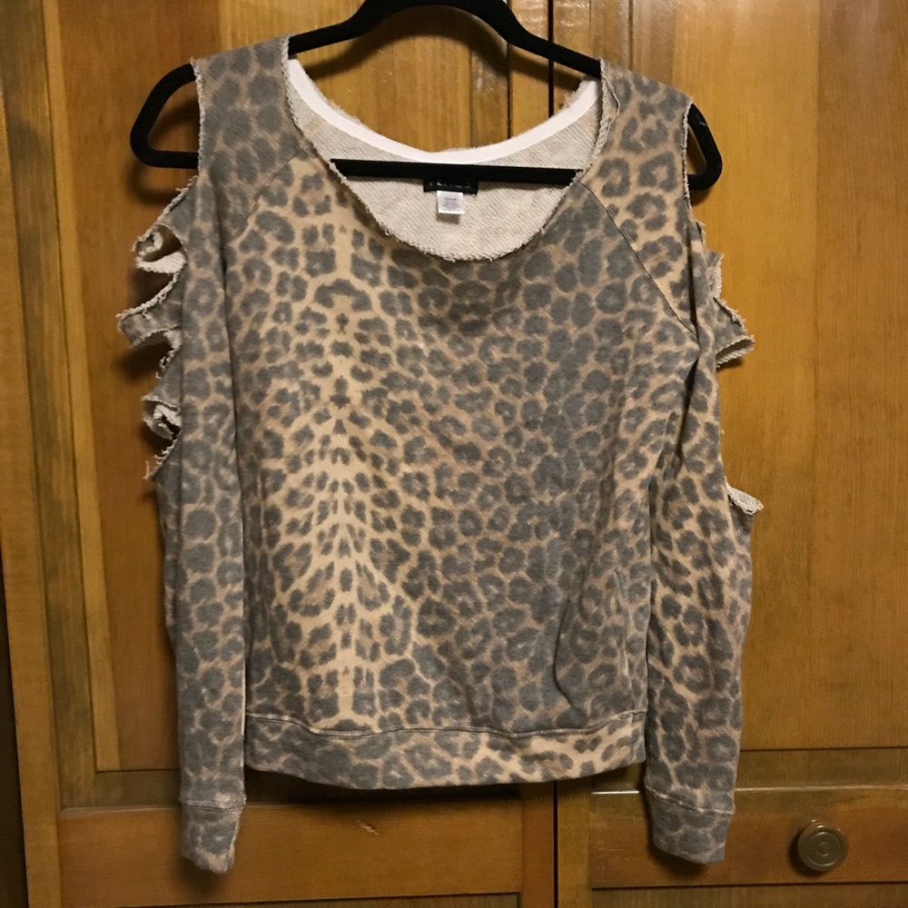 Venus Leopard Print Top Size XS EUC